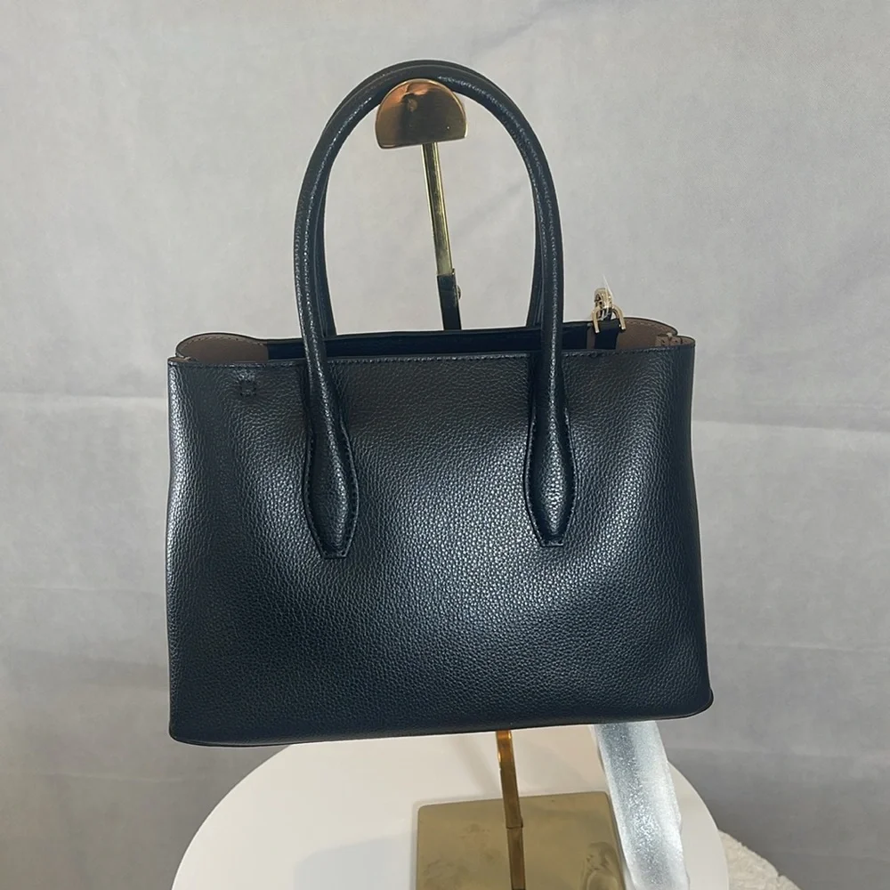 Kate spade ,NWT ,Black with Zipper close , 1 Pocket in side , shoulder Bag .tote - Picture 5 of 13